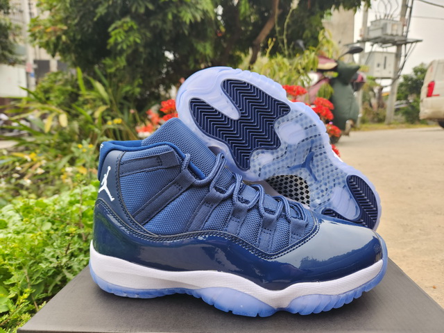 Air Jordan 11-386